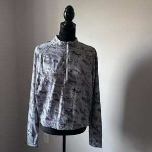 Spyder 1/2 Zip Mock Neck Athletic Pullover Abstract Camo Women’s Size Large